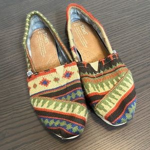 Toms Shoes